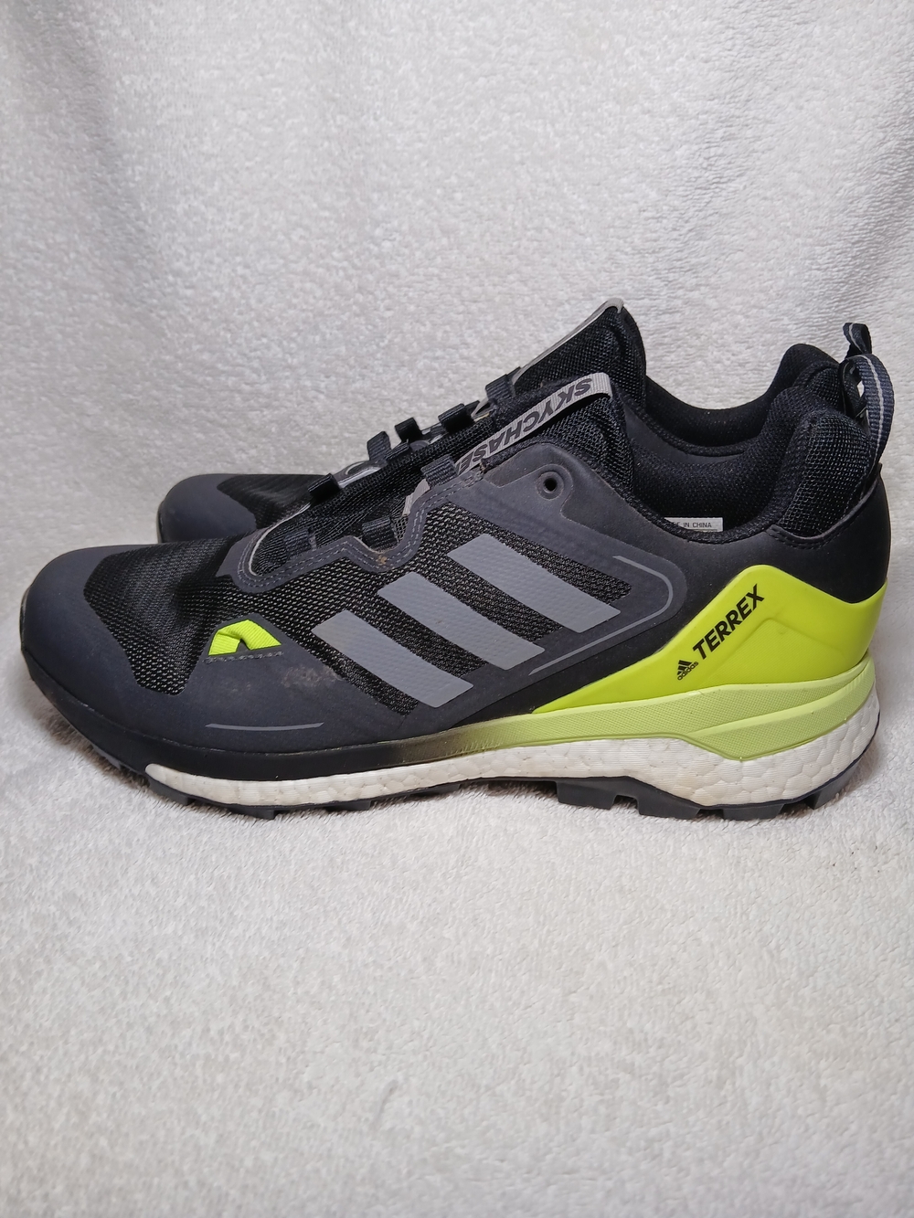 Adidas Terrex Black & Neon Trail Running Shoe.Size 12 ( No Laces)
